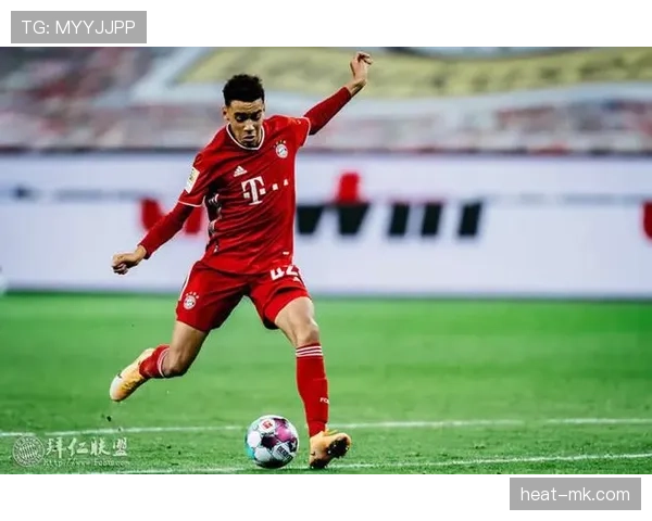 穆西亚拉积极融入更衣室状态回暖，为球队注入新活力